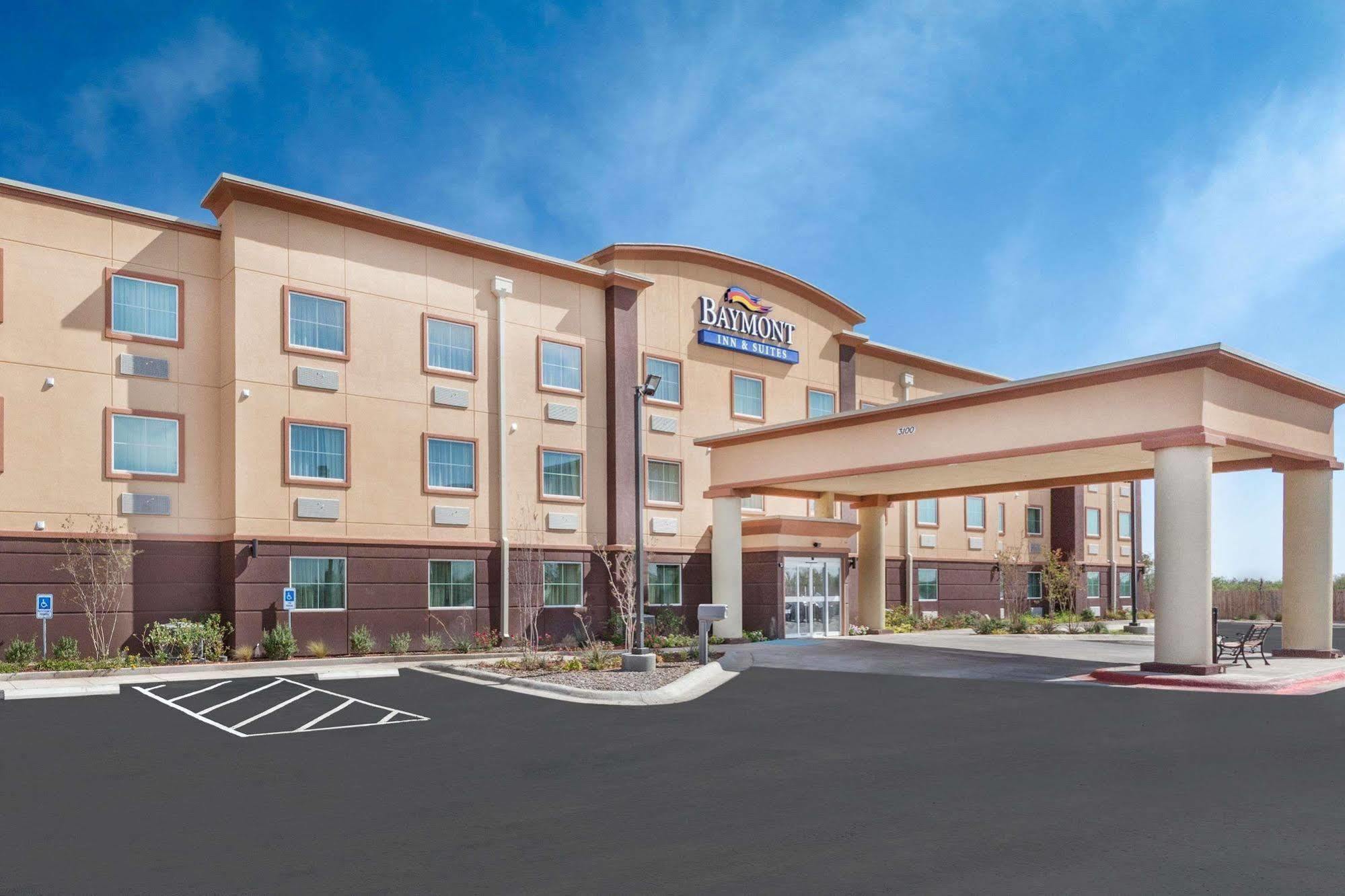 Hotel Baymont By Wyndham Midland Center Exterior foto